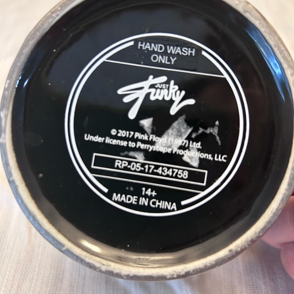 Pink Floyd Black Mug with Blue Prism and Rainbow Stripe - Picture 4 of 5